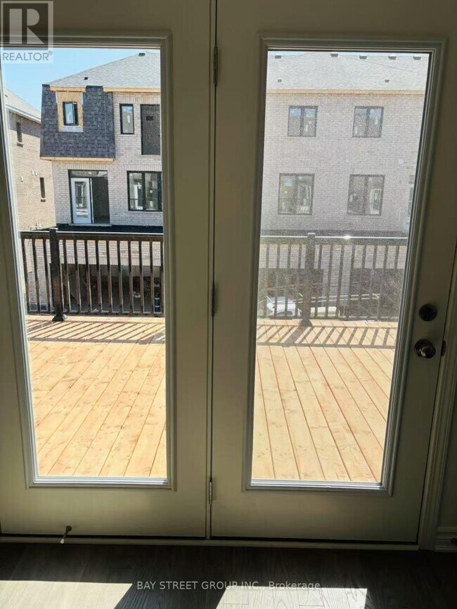 Photo du bâtiment - 1374 Ripplewood Ave