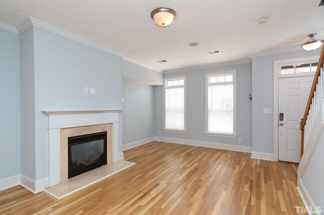 Building Photo - 676 Highpark Ln