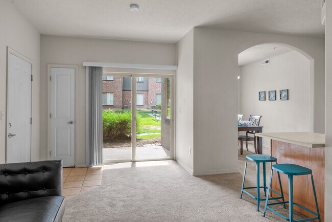 Foto del edificio - Pleasant Springs Apartments