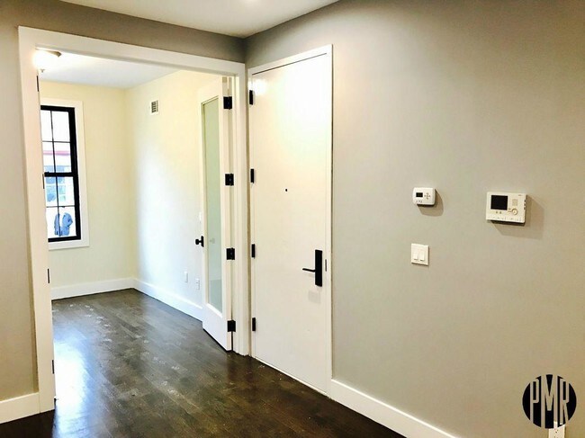 Foto del edificio - 5438 Arnold Ave