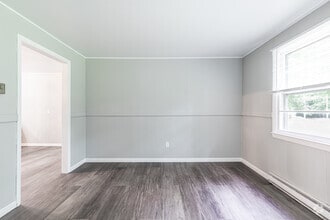 Renwood Apartments - 8