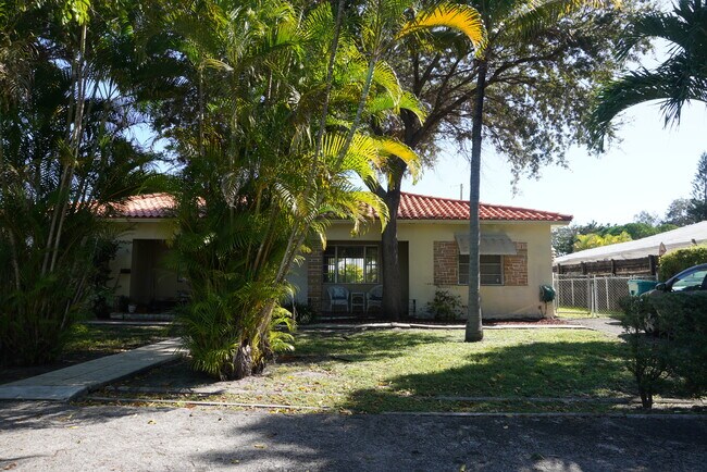 Foto del edificio - 10911 NE 9th Ct