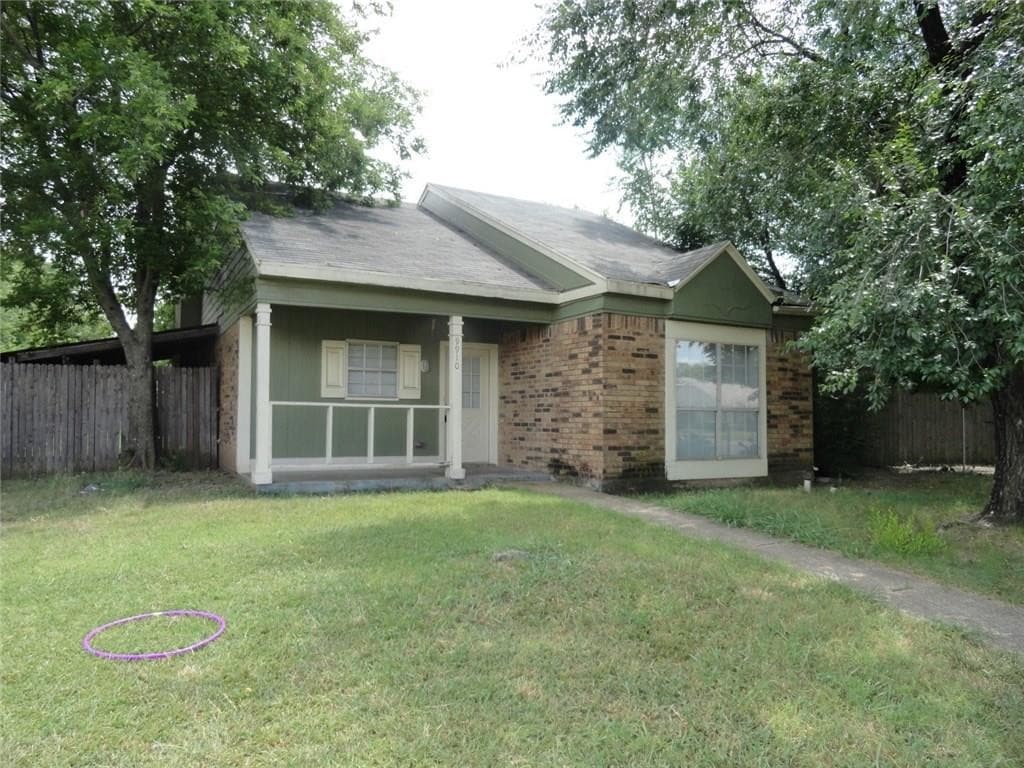 Primary Photo - 9910 Cushing Dr