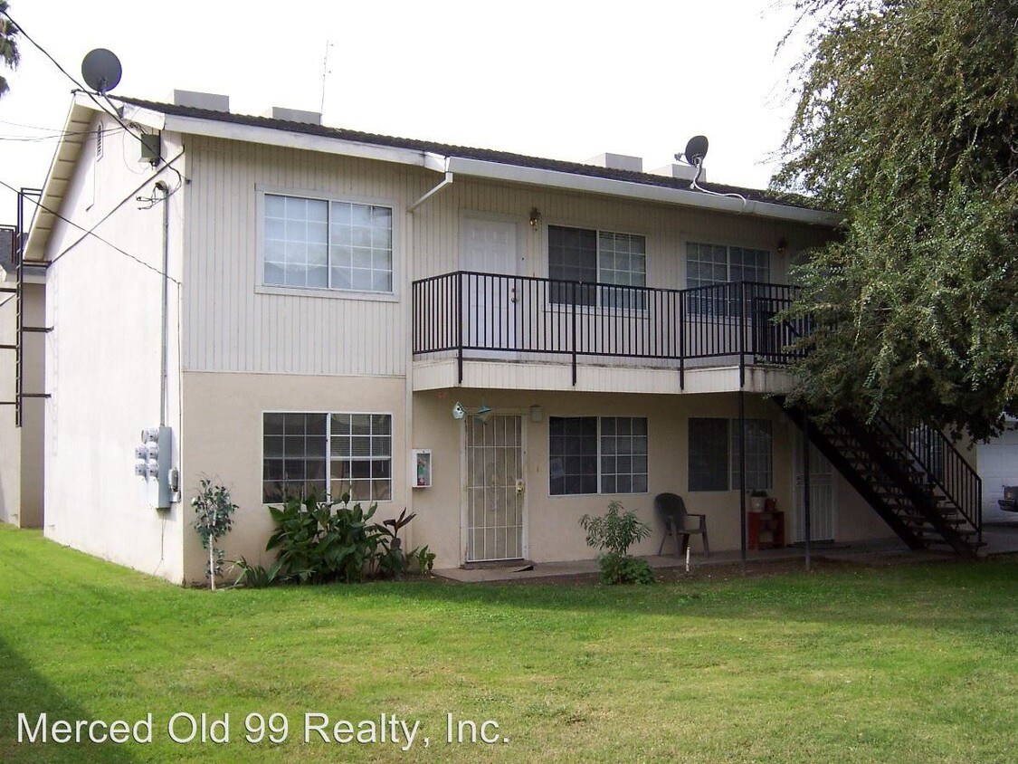 Primary Photo - 3158 College Ave