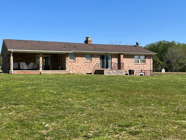 Building Photo - 1755 Holland Cliffs Rd