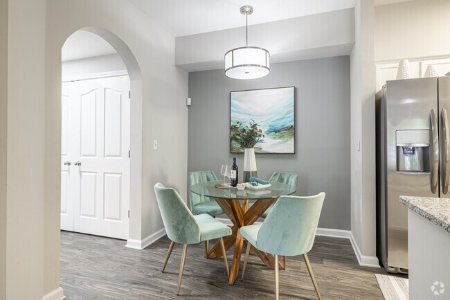 El Kensington - 2HAB, 2BA - 924SF - The Carlyle at Godley Station