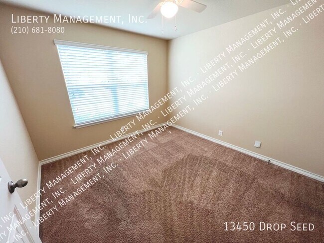 Foto del edificio - 4 Bed, 2 Bath home in Valley Ranch