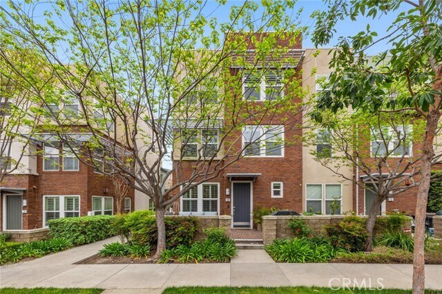 Primary Photo - 13 Brownstone Way