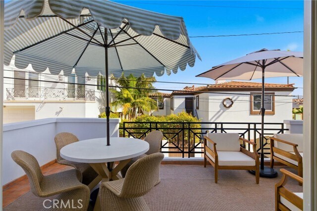 Foto del edificio - 720 Manhattan Beach Blvd