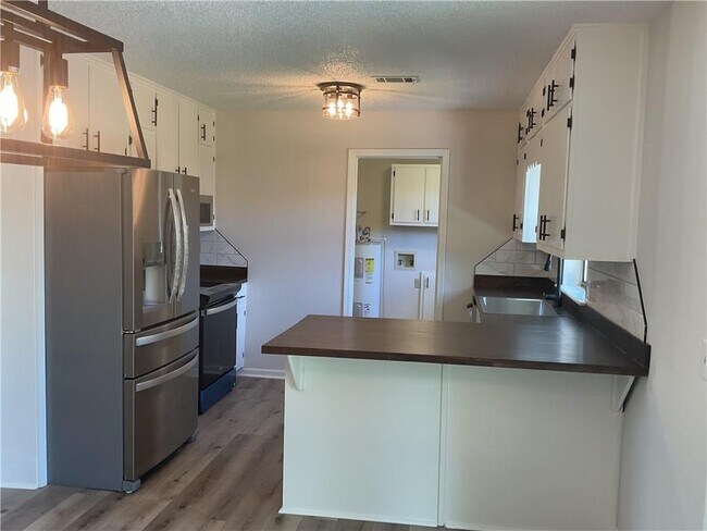 Building Photo - 2452 Kilgore Rd