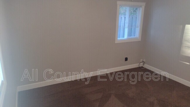 Foto del edificio - 3113 N Whitman St