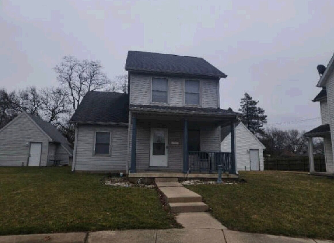 Primary Photo - 1318 Nelle St