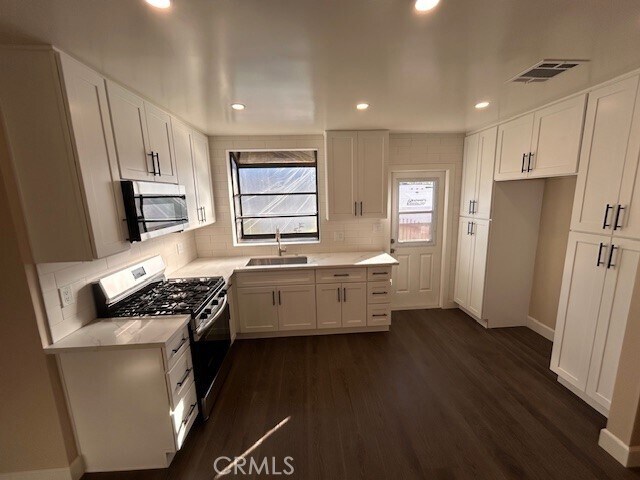 Foto del edificio - 13833 Imperial Hwy.