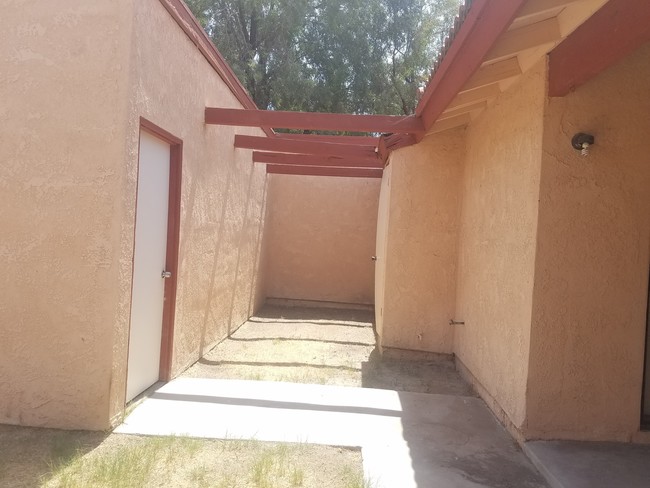 Building Photo - 4212 White Ln