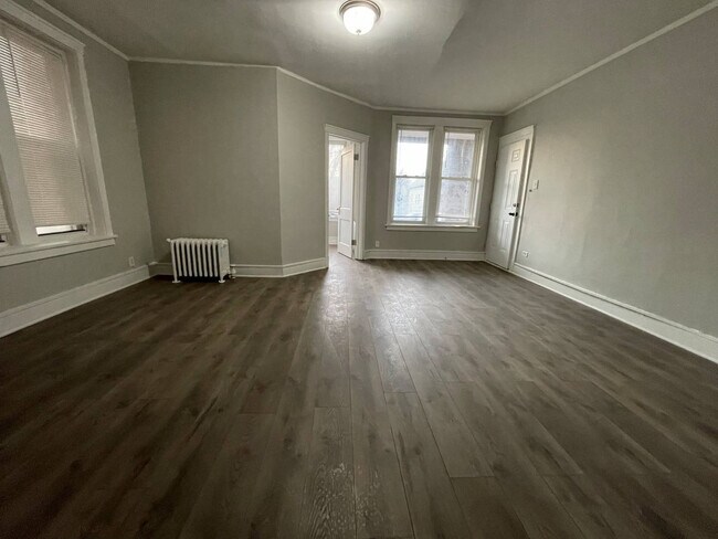 Foto del edificio - 6649 S Hartwell Ave