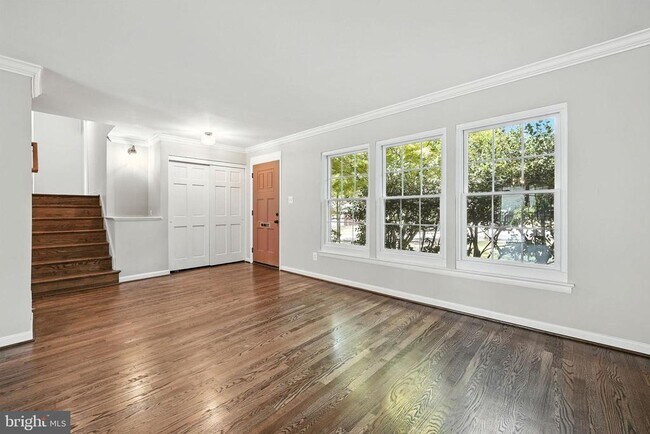 Foto del edificio - 703 N Naylor St