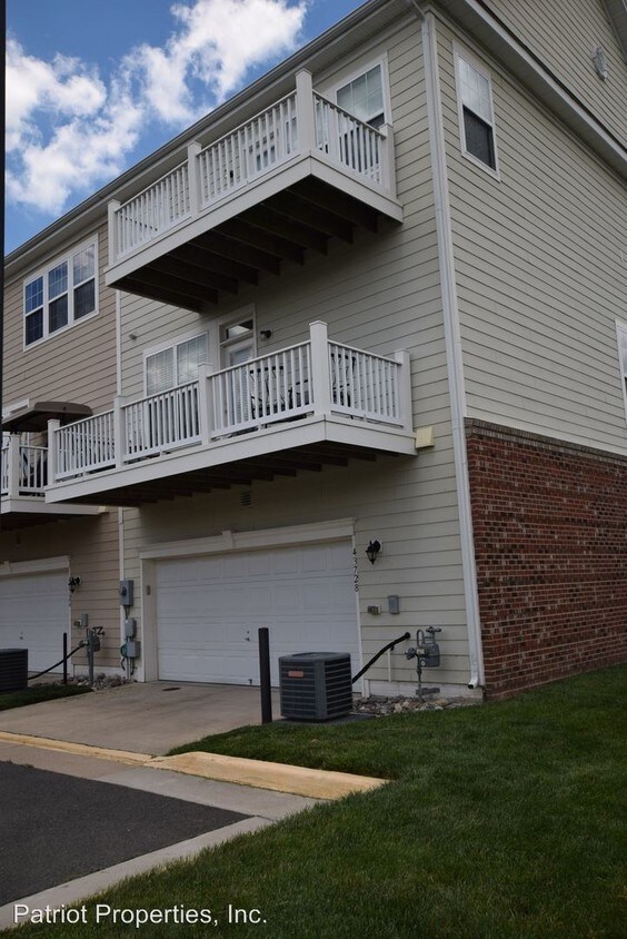 Foto del edificio - 43728 Gold Hill Sq