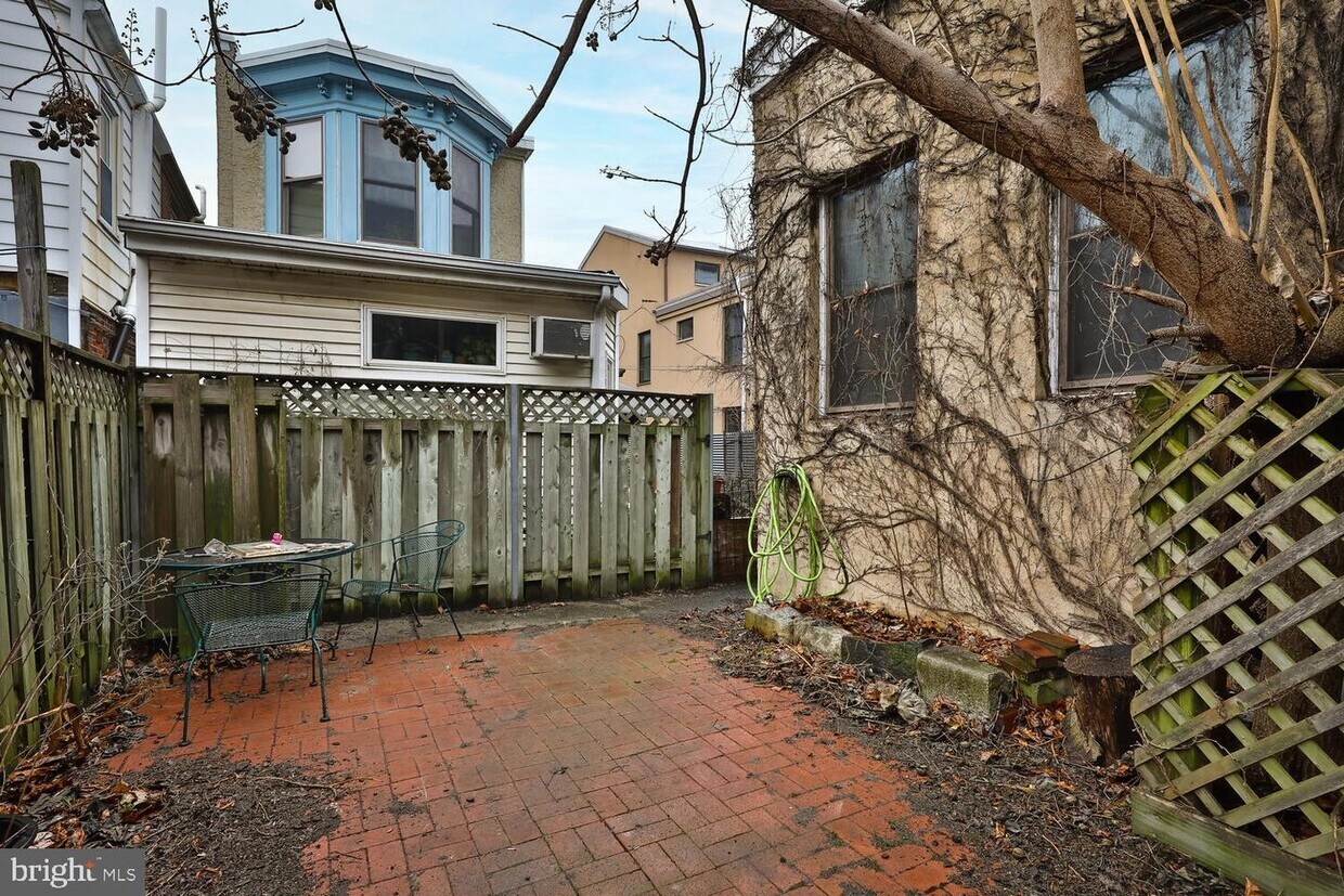 Foto principal - 1550 E Montgomery Ave