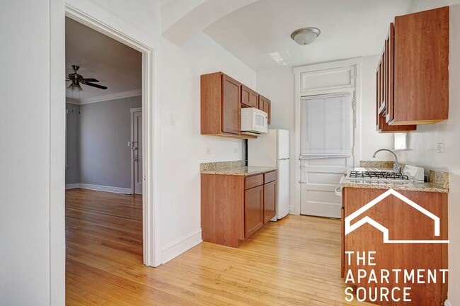 Foto del edificio - 4402 N Rockwell St