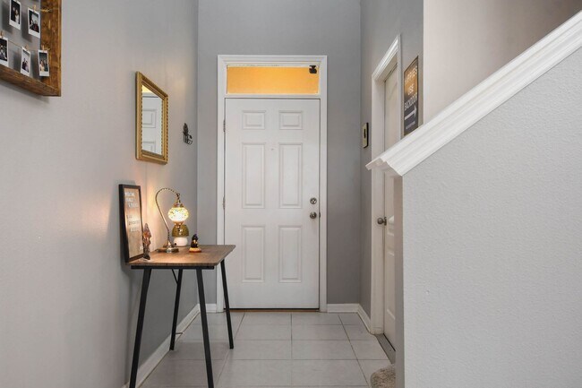 Building Photo - 17524 Promenade Dr