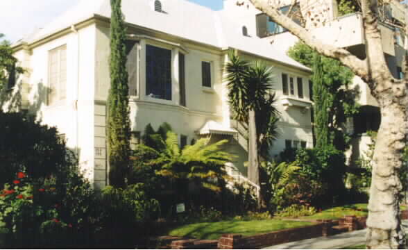 Foto del edificio - 153-155 S Canon Dr