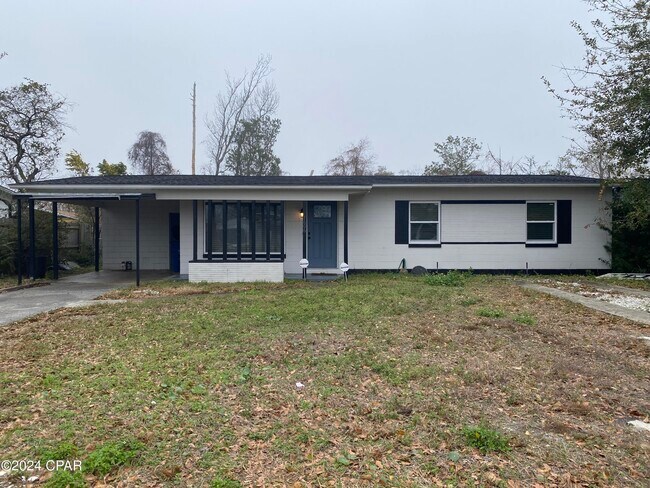 Building Photo - 1606 Clay Ave