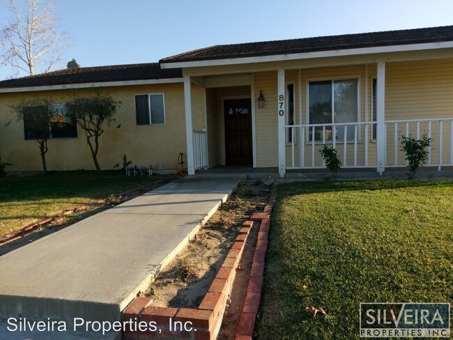 Foto del edificio - 870 Firefox Dr