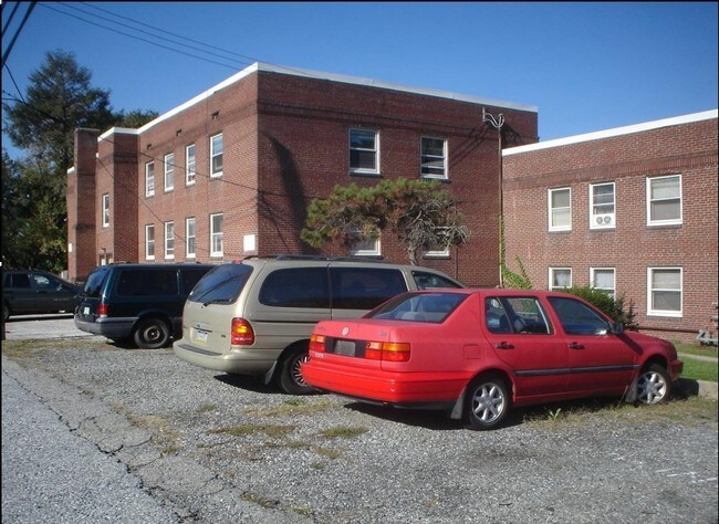 Building Photo - Roymar Apartments