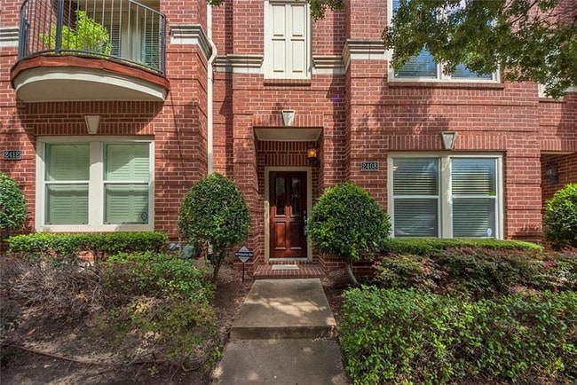 Building Photo - 2408 Worthington St