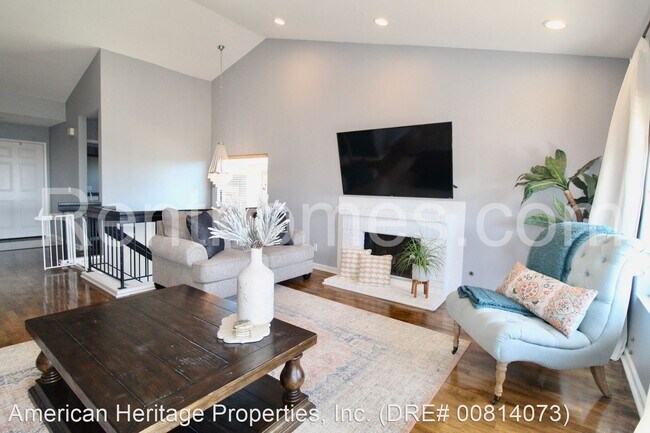 Building Photo - 3 br, 2.5 bath House - 11530 Hadar Drive