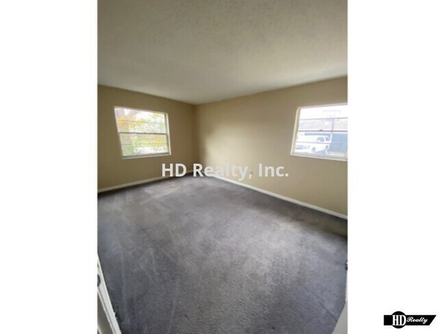 Building Photo - 3044 Orleans Way N