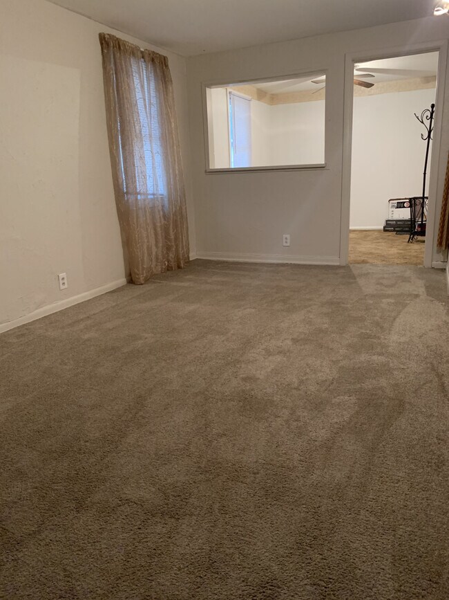 Foto del edificio - 1408 N Jefferson St