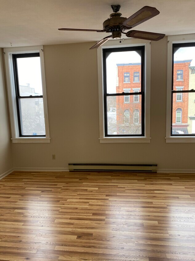 28 E Genesee St, Auburn, NY 13021 Apartments Auburn, NY