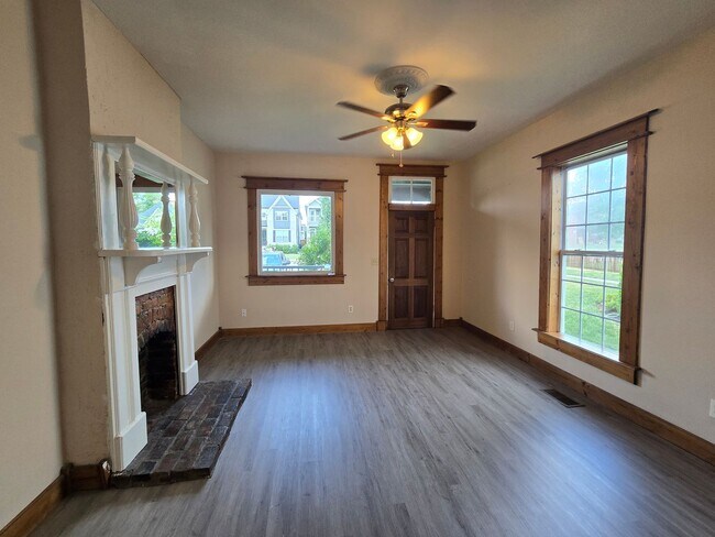 Photo - 4805 Illinois Ave Townhome