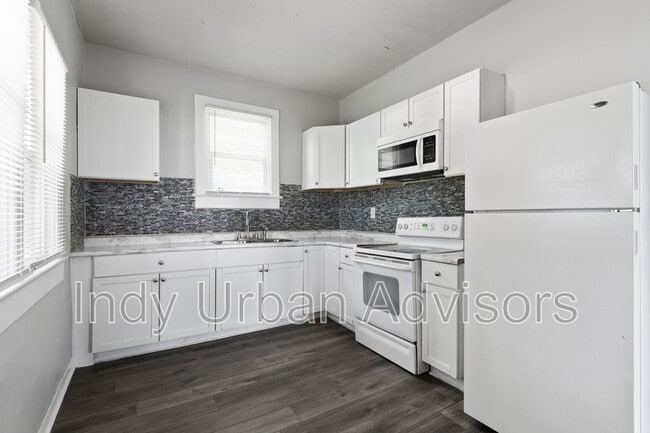 Foto del edificio - 1024 Winfield Ave