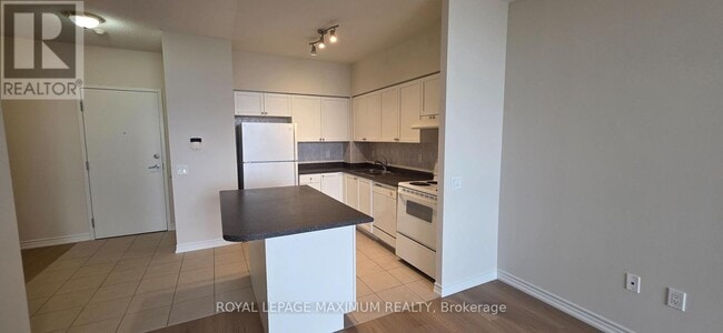 Building Photo - 55 Strathaven Dr