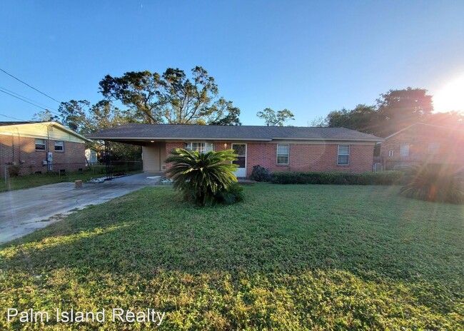 Building Photo - 4 br, 2 bath House - 3413 W Maxwell St