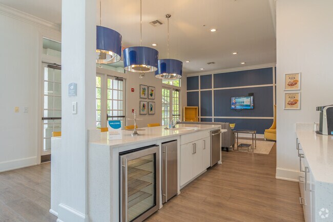 Clubhouse Kitchen - The Villas at Westchase