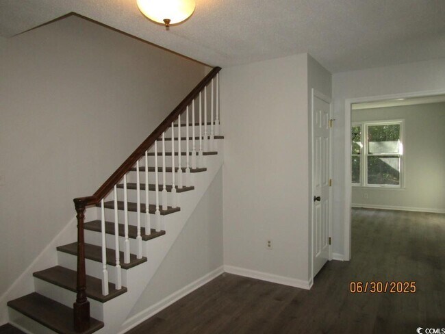 Foto del edificio - 804 Townsend Rd