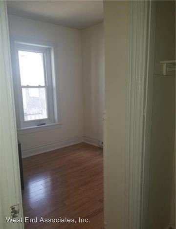 Building Photo - 213 N 4th St
