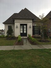 Building Photo - 14092 Wetherly Dr