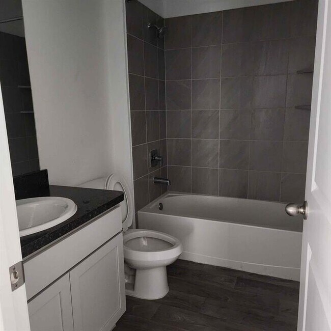 Building Photo - 5342 Pinecliff Grove Ct