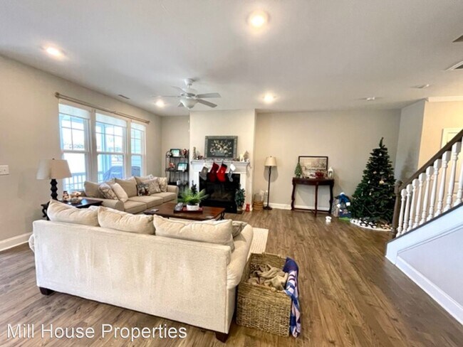 Building Photo - 3 br, 2.5 bath House - 339 Acorn Hollow Pl...