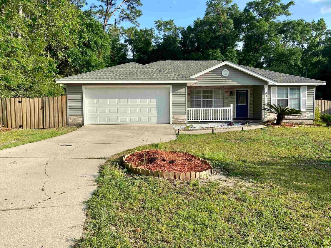 Primary Photo - 48 Coral Way