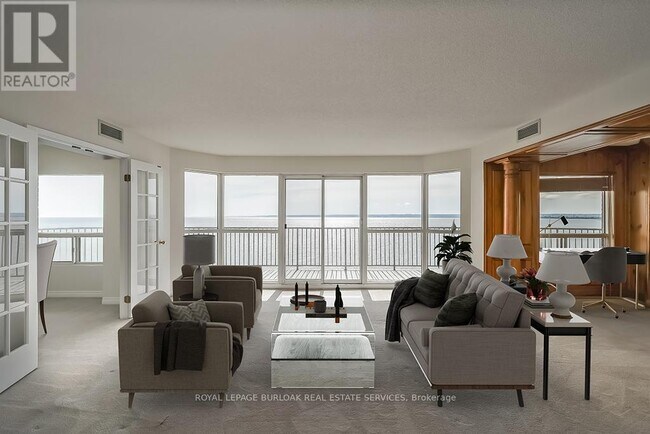 Photo du bâtiment - 2190-2190 Lakeshore Rd.