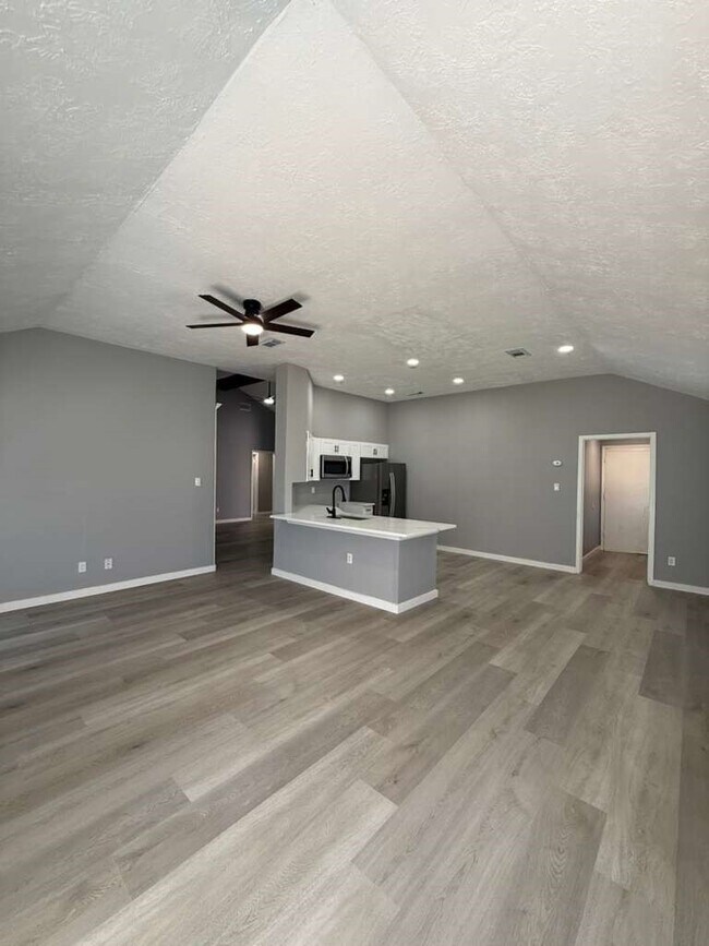 Foto del edificio - 1019 Western Springs Dr