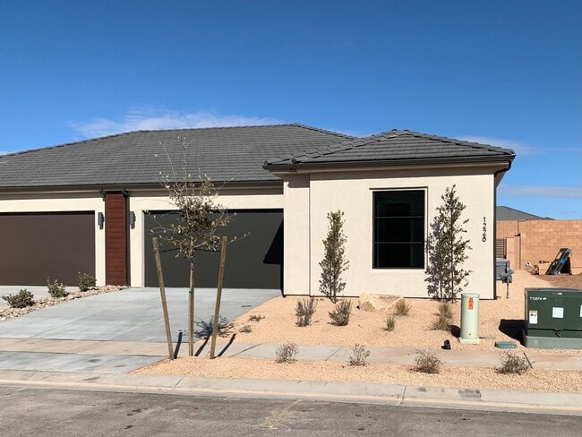 Foto del edificio - Brand New Two-Bedroom in Sun River 55+ Com...