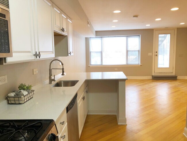 Building Photo - 2551 W Haddon Ave