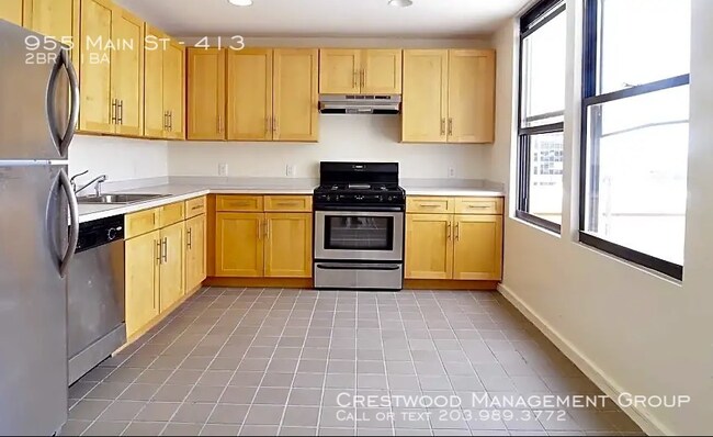 Foto del edificio - 955 E Main St