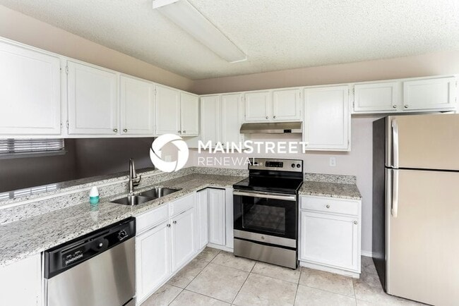 Building Photo - 4 Bedroom Pet-Friendly Home in Arlington, ...